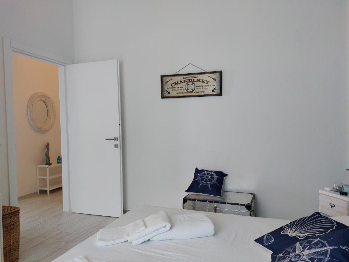 Una Finestra Sul Mare Home 1 Берджеджи Экстерьер фото